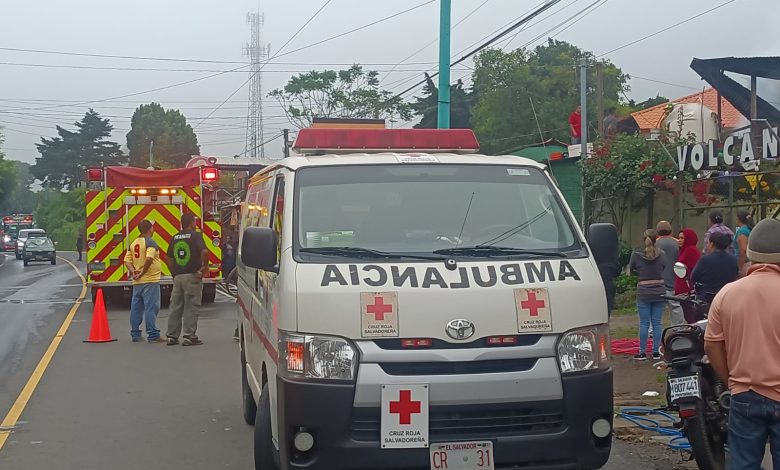 De momento se desconocen las causas de lo que provocó el incendio, sin embargo las autoridades se encuentran investigando.