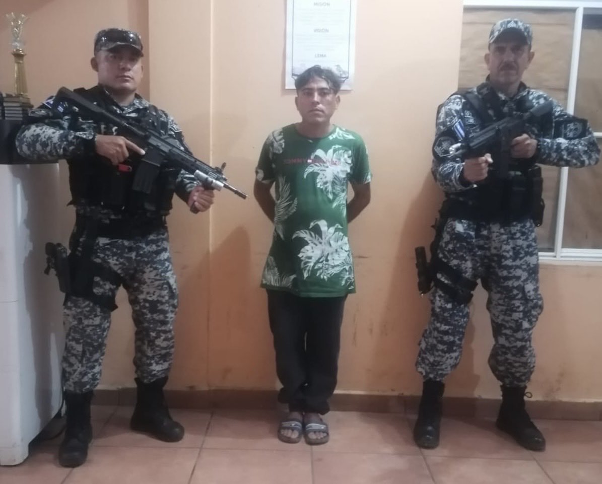 Capturan a responsable de homicidio en Ahuachapán - En La Mira