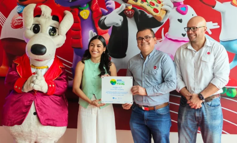 Pizza Hut recibe certifiación Family Friendly