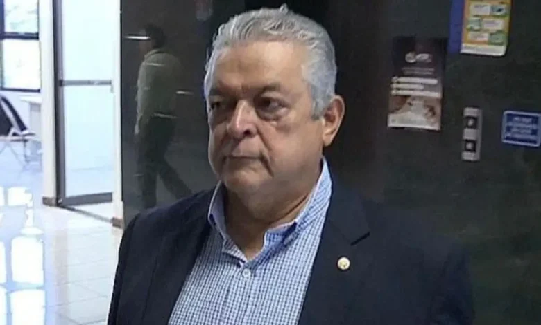 Condenan a exdirector de Infocentros a restituir $3.1 millones al Estado