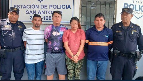PNC captura a cuatro personas tras pelea mientras consumían alcohol en Ciudad Delgado