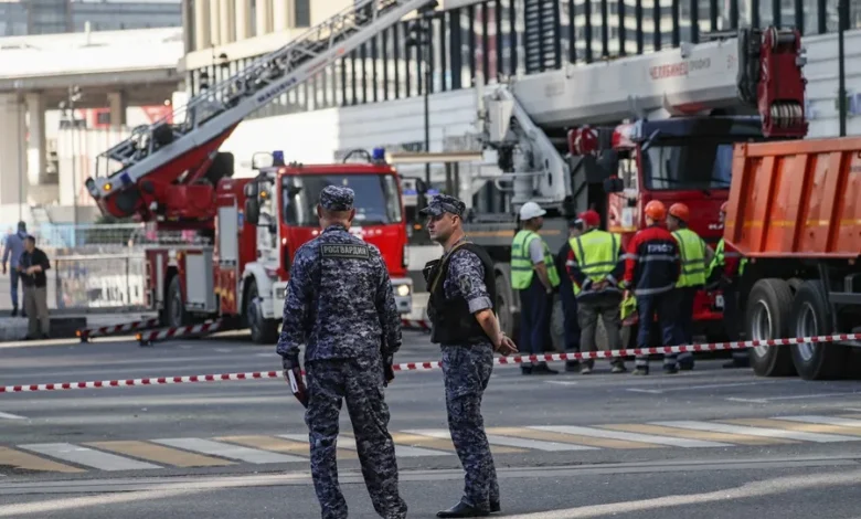 Dron impacta autobús de pasajeros en Rusia y deja cinco víctimas mortales