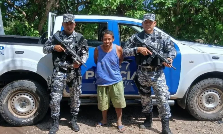 Capturan a hombre acusado de matar a su hermano en La Unión Sur