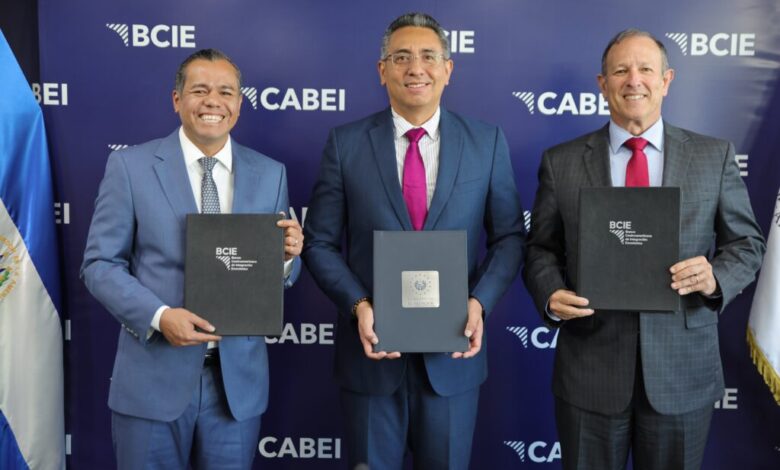 Hacienda asegura financiamiento del BCIE por US$155 millones para obras viales