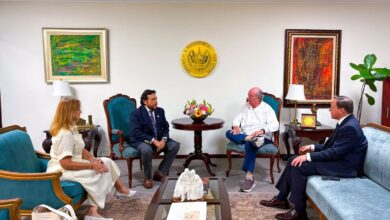 Félix Ulloa se reúne con delegación de la Asociación Mundial de Juristas