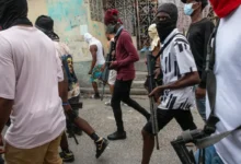 Ataque de pandillas en un campamento de Haití deja decenas de muertos