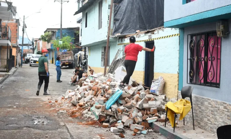 Colombia inicia reconstrucción tras terremoto que dañó más de 150,000 viviendas