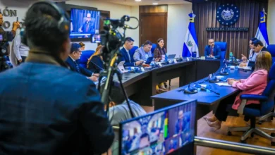 Una abogada declina candidatura a magistratura de la Corte de Cuentas