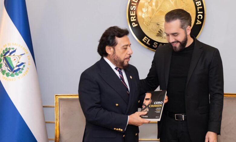 Presentan un libro que aborda la transformación de la seguridad en El Salvador