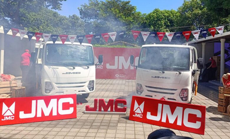 Camión JMC Carrying y pick up Vigus PRO presentados en El Salvador
