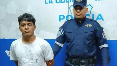 Capturan a joven por caso de hombre hallado sin vida en una cuneta