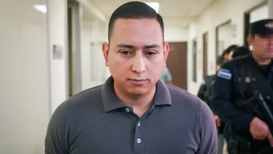 Exfiscal auxiliar seguirá detenido y enfrenta un segundo delito