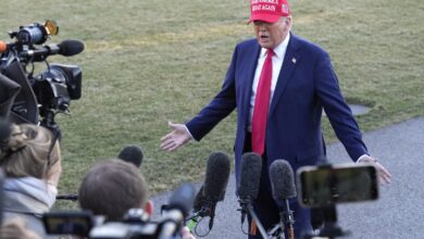 Periodistas vetados por Trump entran a la Casa Blanca tras orden judicial