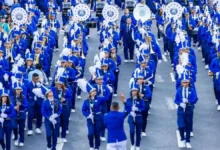 Banda El Salvador participa en el desfile del 15 de septiembre