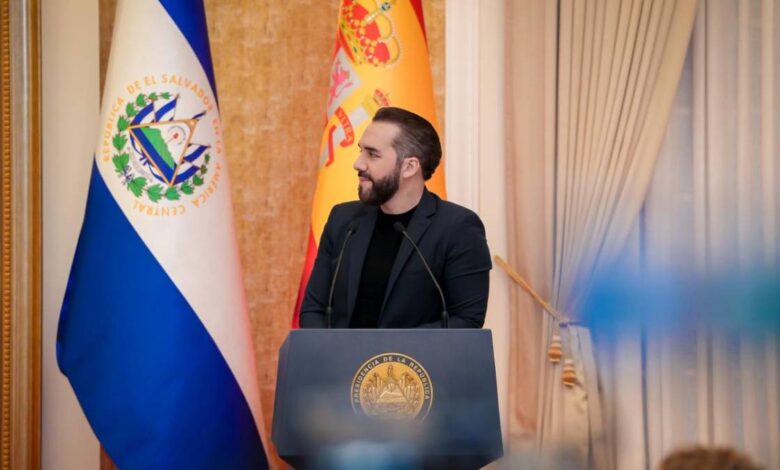 Bukele: "Hay un movimiento mundial para destruir a las sociedades"