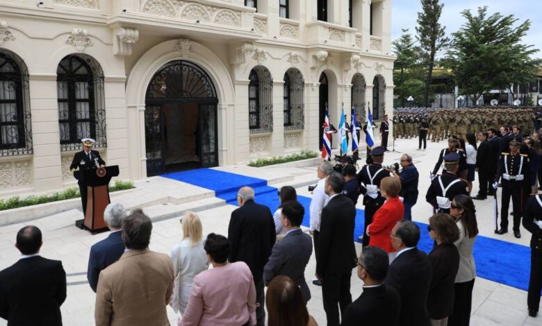 El Salvador conmemora natalicio del general Francisco Morazán