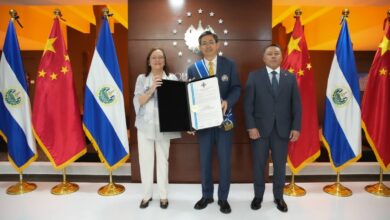 El Salvador entrega la Orden Nacional José Matías Delgado al embajador Zhang Yanhui