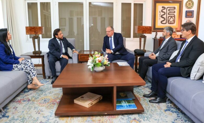 El Salvador y ARX Group SA exploran oportunidades de cooperación en sectores estratégicos