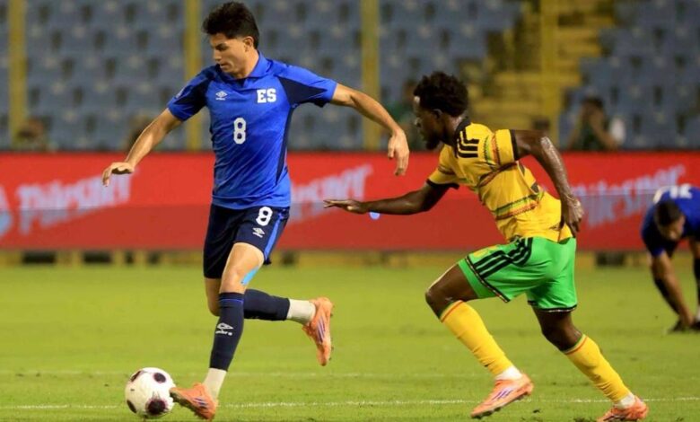 Javon East condena a El Salvador en el Cuscatlán y complica el futuro de "Bolillo" Gómez