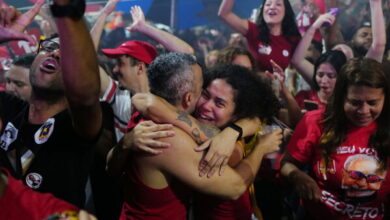 Luiz Inácio Lula da Silva, del Partido de los Trabajadores (PT), ganó la segunda vuelta de las elecciones presidenciales de Brasil, celebrada el domingo 25 de octubre, y aseguró un nuevo mandato al frente del país sudamericano.