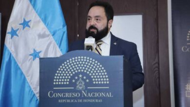 Ordenan la captura de expresidente del Parlamento de Honduras