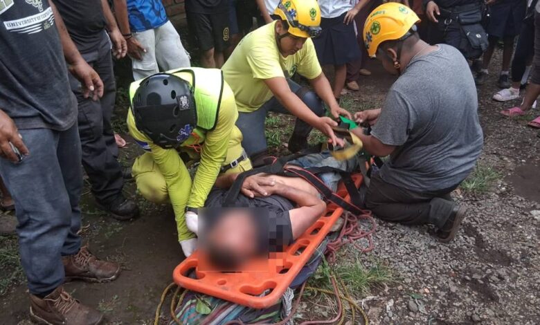 Rescatan a hombre arrastrado por crecida del río Ceniza en Izalco
