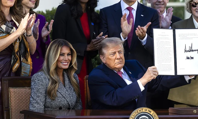 La primera dama de Estados Unidos, Melania Trump, anunció un acuerdo de alto el fuego temporal entre Rusia y Ucrania.